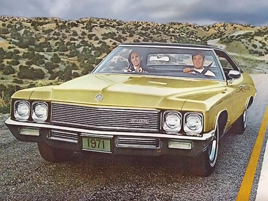  Buick Centurion Hardtop Coupe 1971 года  (фото 1 из 3)